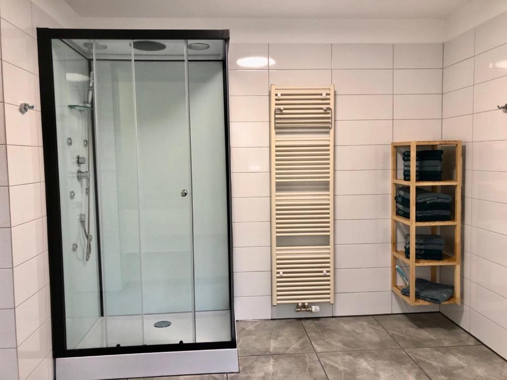 Dachgeschosswohnung Mit Seeblick Ahrensbok Extérieur photo